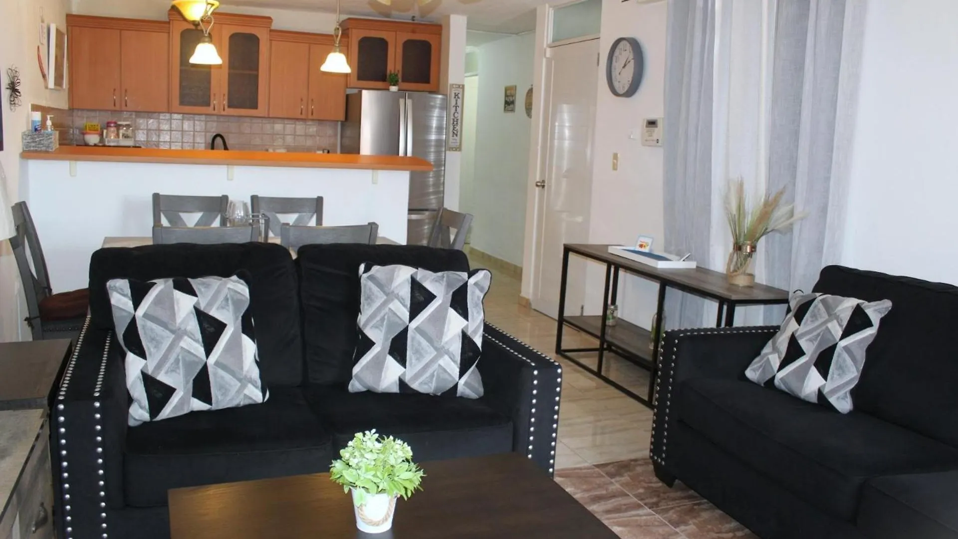 Lupa Guesthouse Affordable Family Home Rincon Holiday home