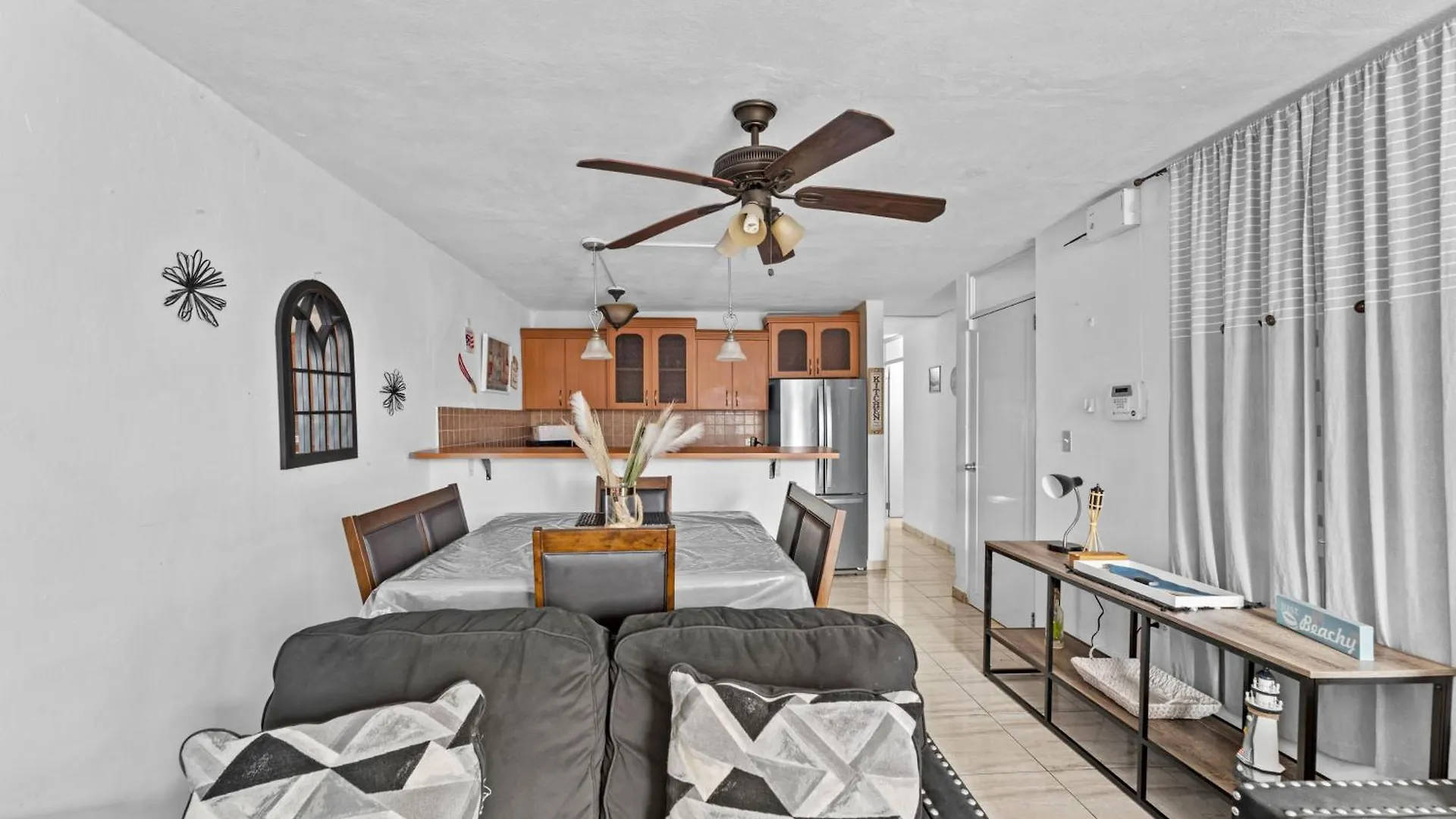 Lupa Guesthouse Affordable Family Home Rincon Casa vacanze