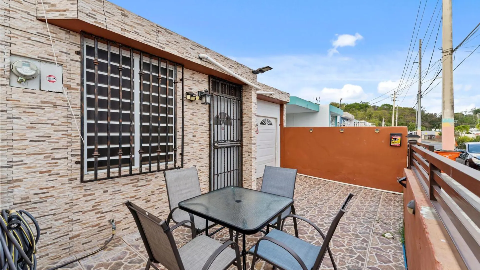 Lupa Guesthouse Affordable Family Home Rincon